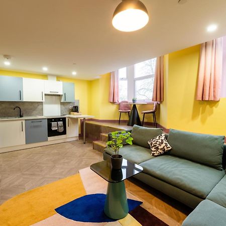 קארדיף Aaron Wise - 51 Fitzhamon Apartments מראה חיצוני תמונה